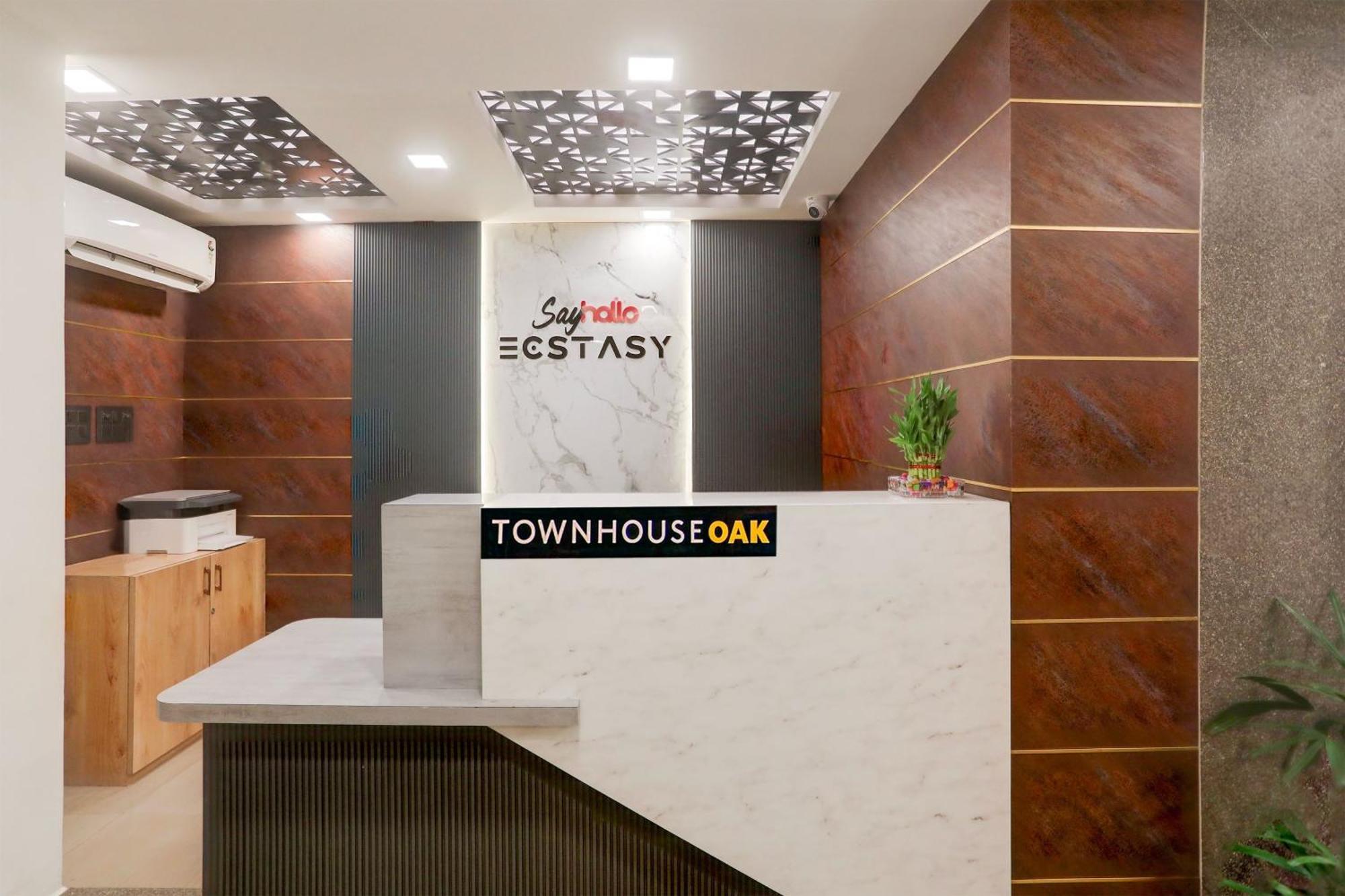 בובנשוואר Super Townhouse Oak Sayhallo Ecstasy מראה חיצוני תמונה